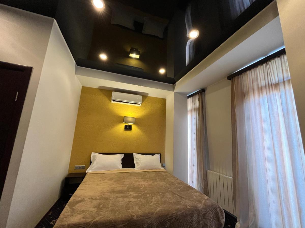 Hotel New Royal Tbilisi Exteriér fotografie